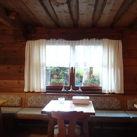 Gaestehaus Rosa Leitgeb Bed & Breakfast Faistenau