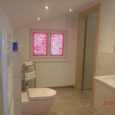 Bed & Breakfast Gaestehaus Rosa Leitgeb 3*